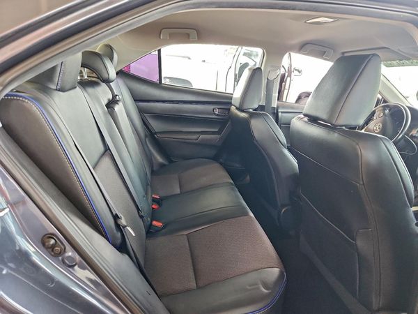 2017 TOYOTA COROLLA