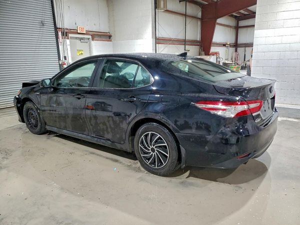 2020 TOYOTA CAMRY