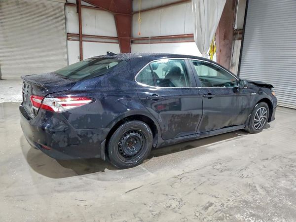 2020 TOYOTA CAMRY