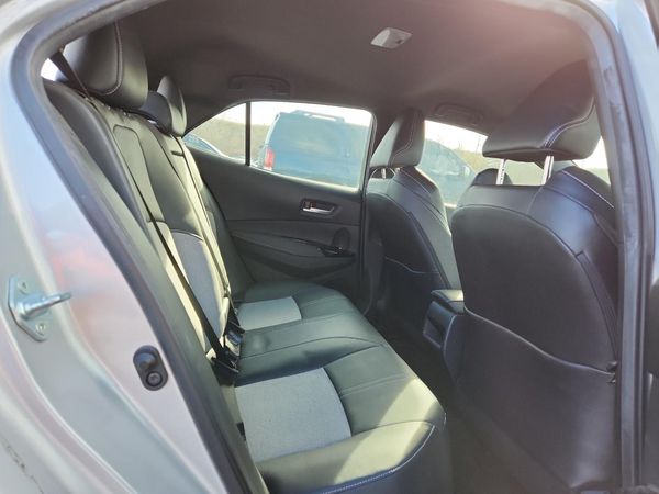 2020 TOYOTA COROLLA XSE MT