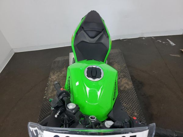 2025 KAWASAKI EX500