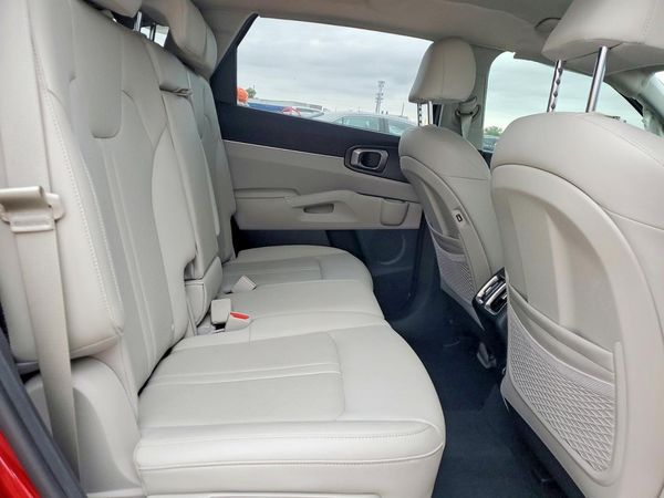 2023 KIA SORENTO