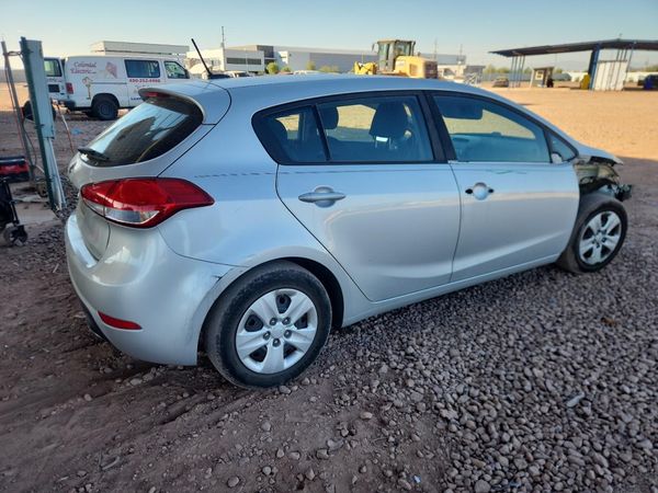 2017 KIA FORTE LX