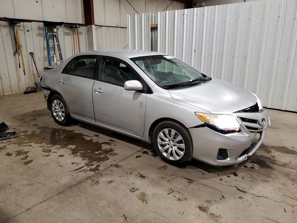 2012 TOYOTA COROLLA