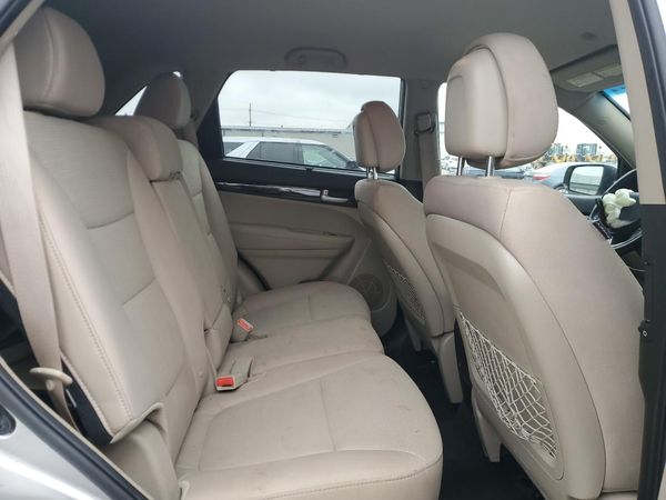 2014 KIA SORENTO Base/ LX