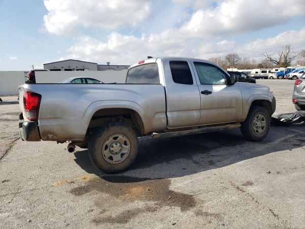2022 TOYOTA TACOMA SR5