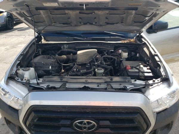 2022 TOYOTA TACOMA SR5