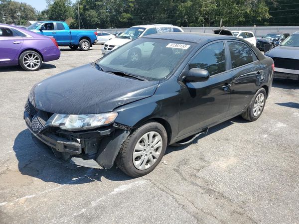 2013 KIA FORTE LX