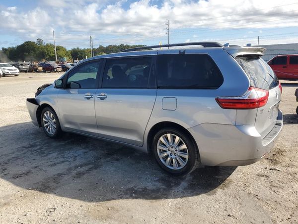 2017 TOYOTA SIENNA — DSRA