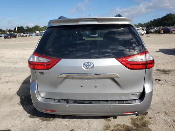 2017 TOYOTA SIENNA — DIRR