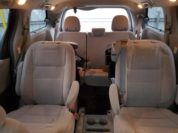 2017 TOYOTA SIENNA