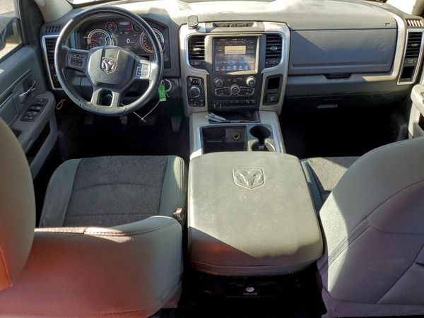 2014 RAM 1500 SLT