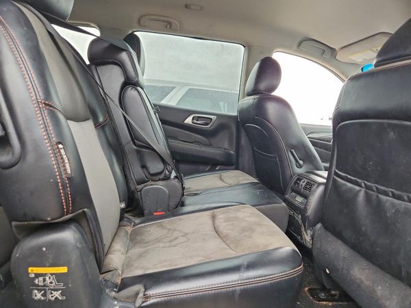 2020 NISSAN PATHFINDER SV
