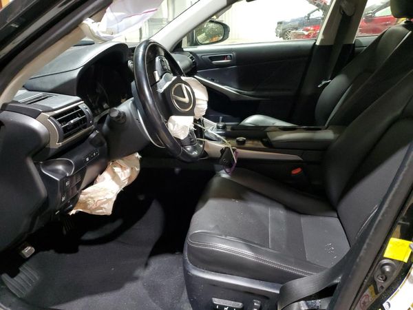 2017 LEXUS IS