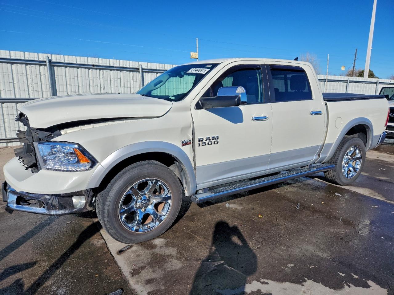 2016 RAM 1500 LARAMIE CREW CAB 4X4