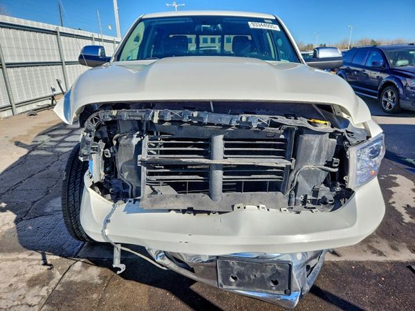 2016 RAM 1500 LARAMIE CREW CAB 4X4