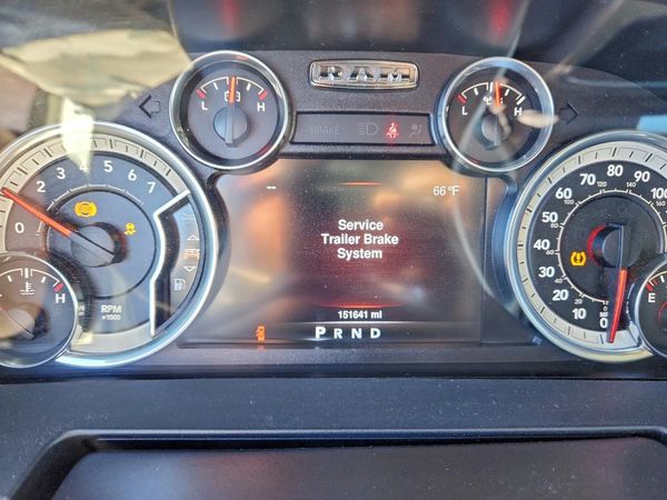 2016 RAM 1500 LARAMIE CREW CAB 4X4