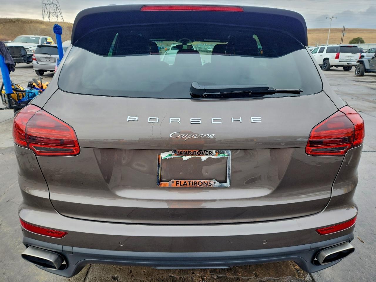 2016 PORSCHE CAYENNE