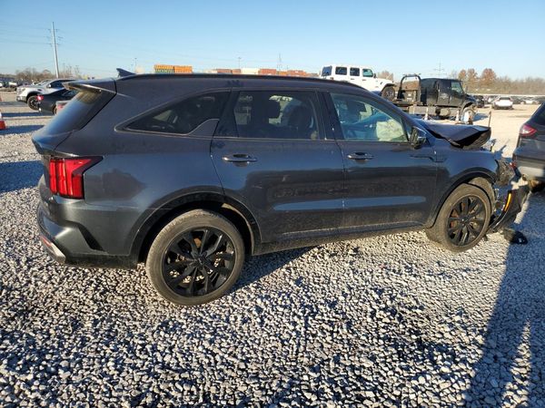 2023 KIA SORENTO
