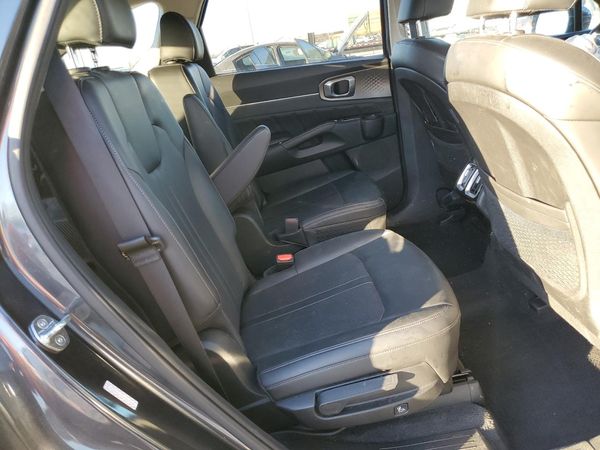 2023 KIA SORENTO