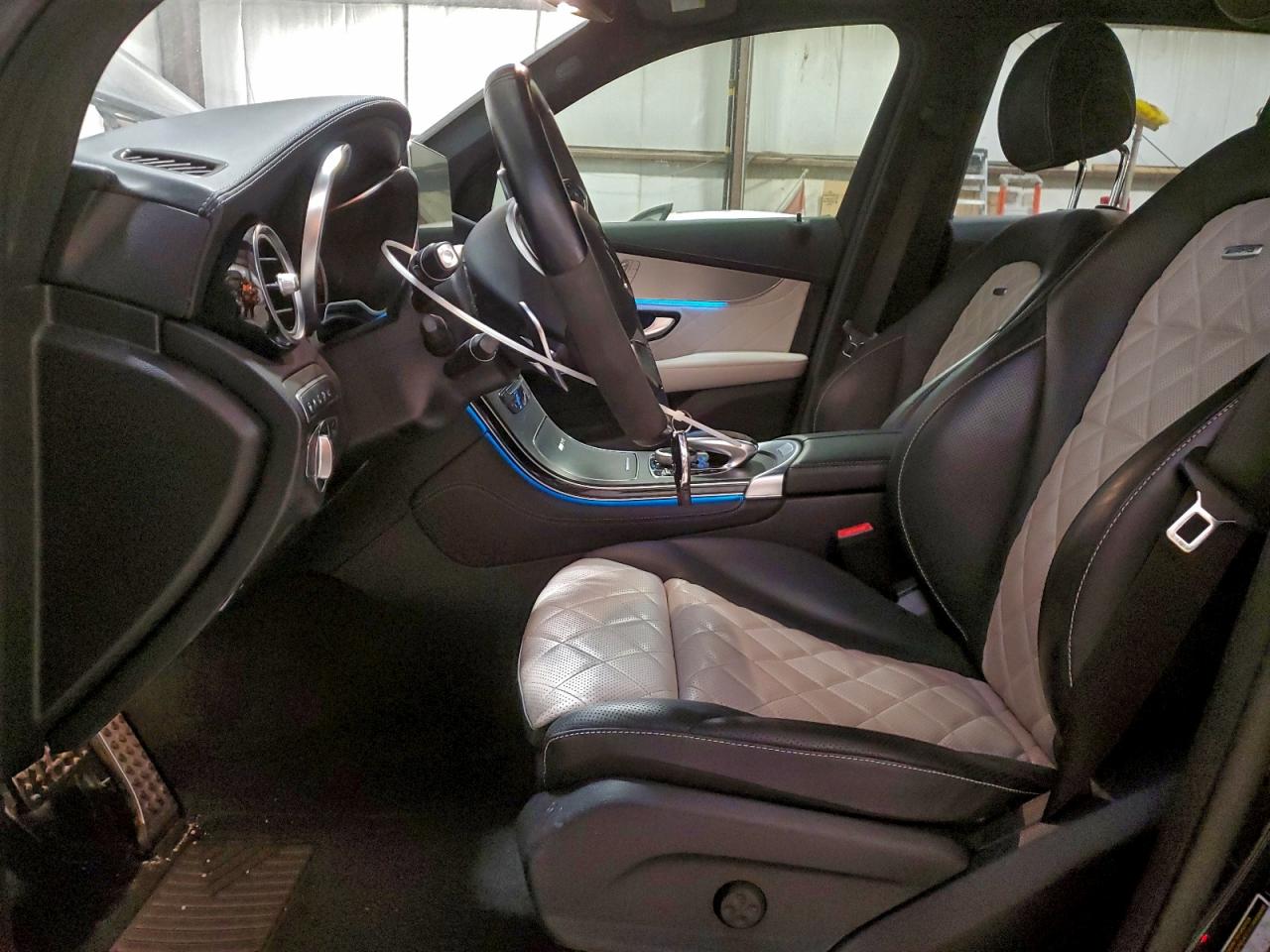 2019 MERCEDES-BENZ GLC