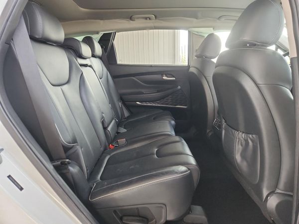 2021 HYUNDAI SANTA FE SEL w/ Premium Pkg