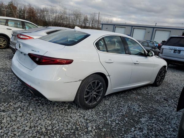 2017 ALFA ROMEO GIULIA AWD