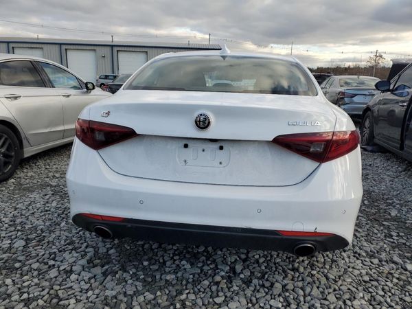 2017 ALFA ROMEO GIULIA AWD