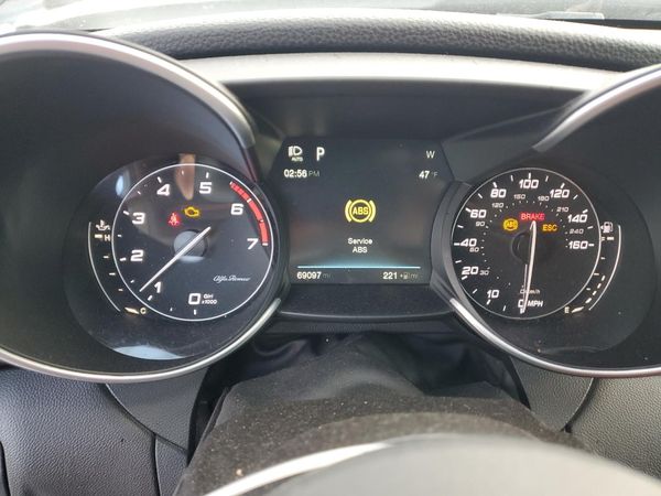 2017 ALFA ROMEO GIULIA AWD