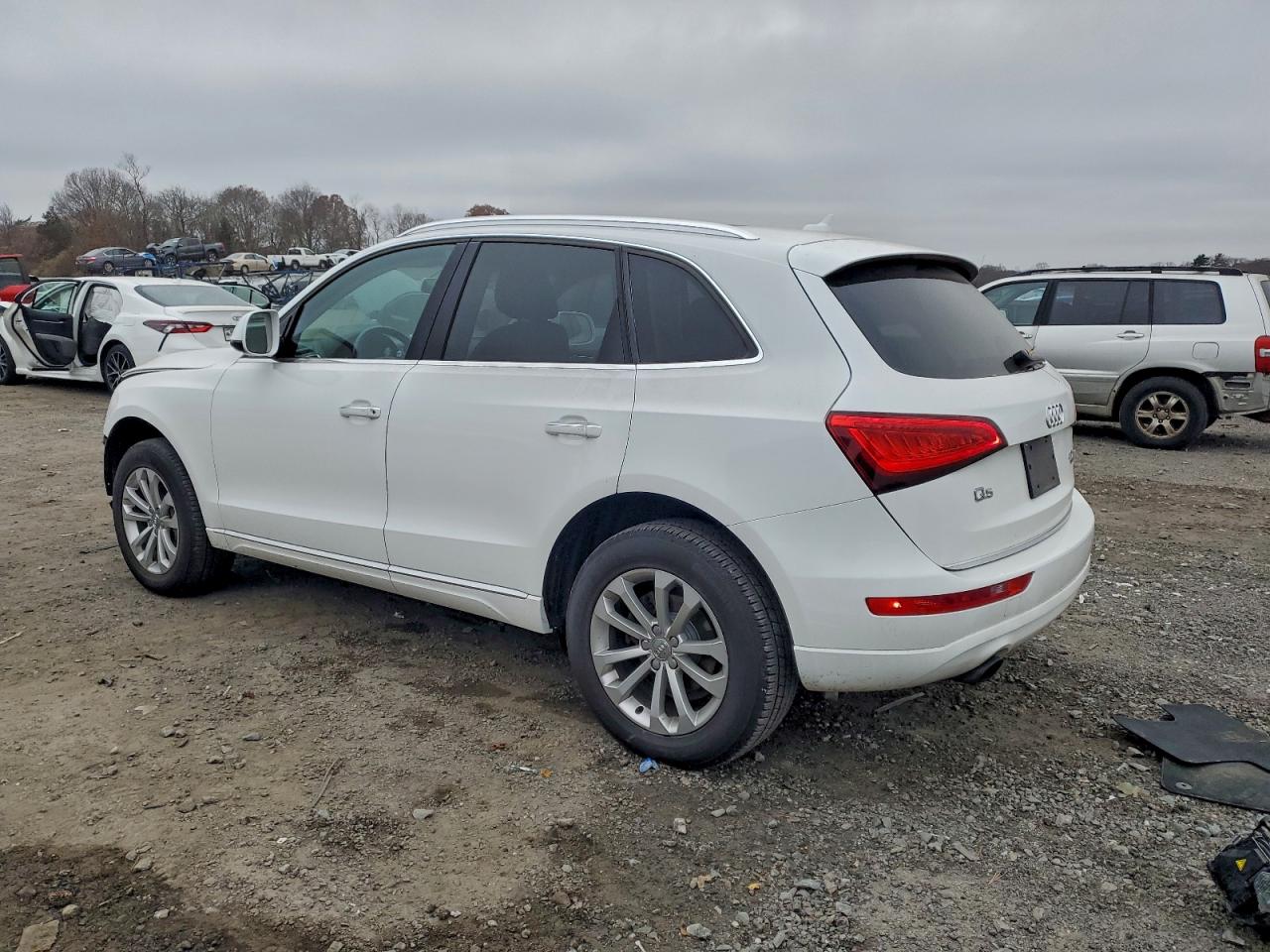 2017 AUDI Q5 quattro Premium