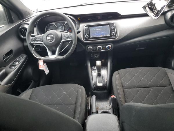 2020 NISSAN KICKS