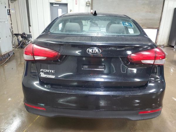 2017 KIA FORTE