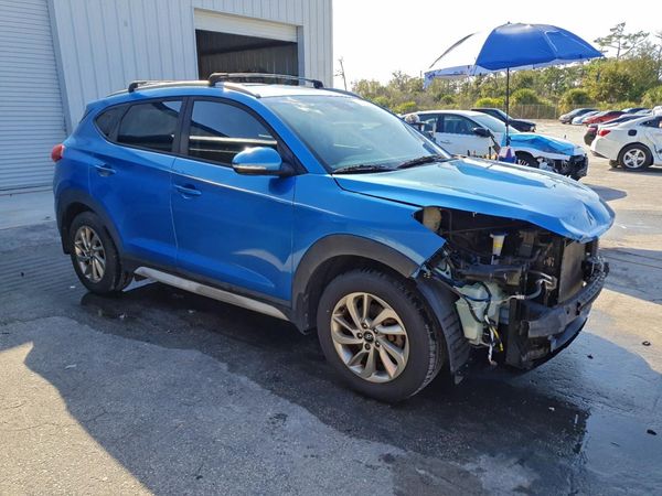 2017 HYUNDAI TUCSON
