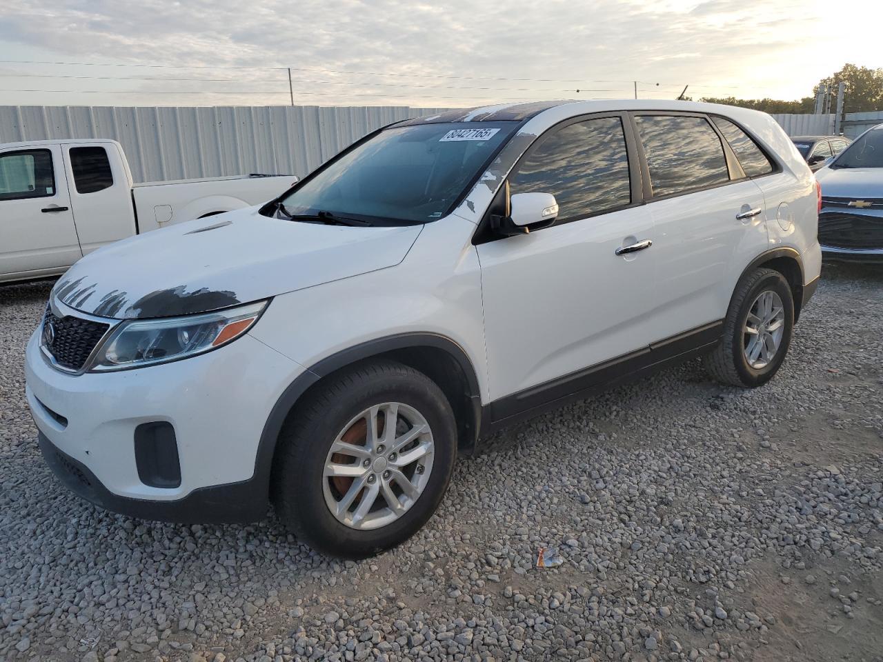2015 KIA SORENTO GL — Front 3/4