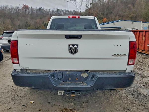 2014 RAM 1500 ST REG CAB 4X4