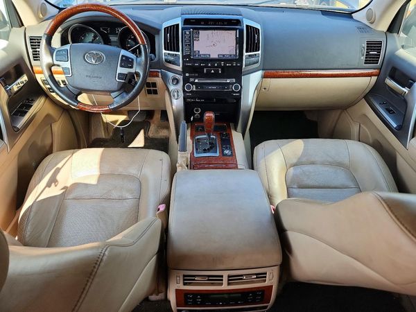 2014 TOYOTA LAND CRUIS VX — CKPT
