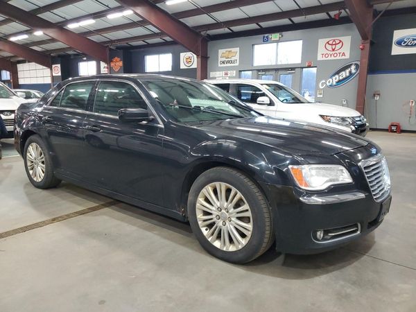 2013 CHRYSLER 300 Base