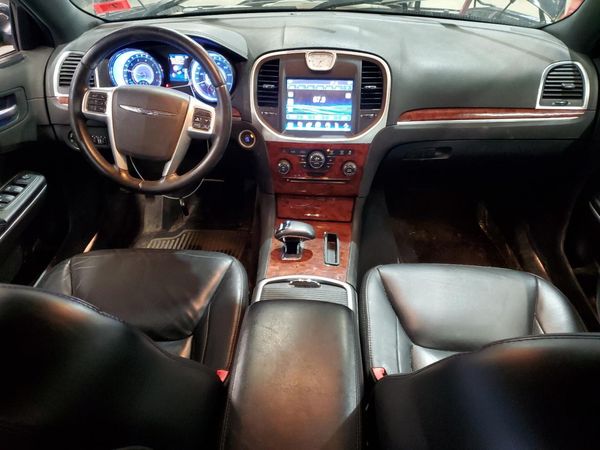 2013 CHRYSLER 300 Base