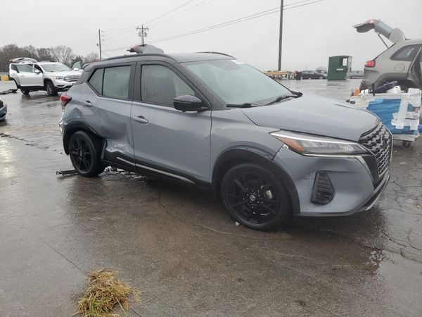 2021 NISSAN KICKS