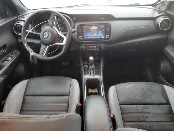 2021 NISSAN KICKS