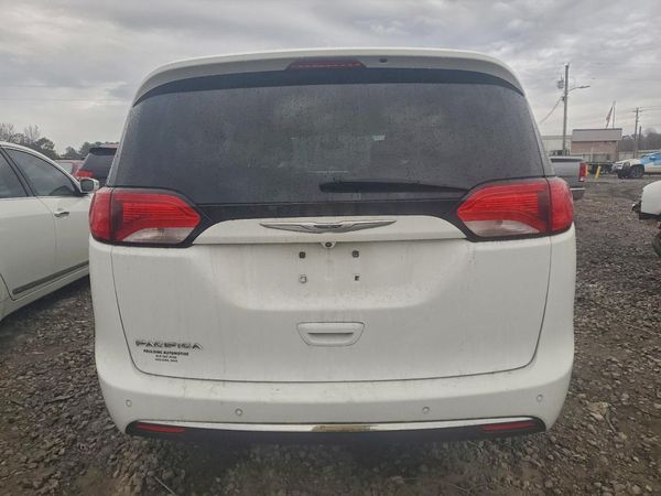 2019 CHRYSLER PACIFICA