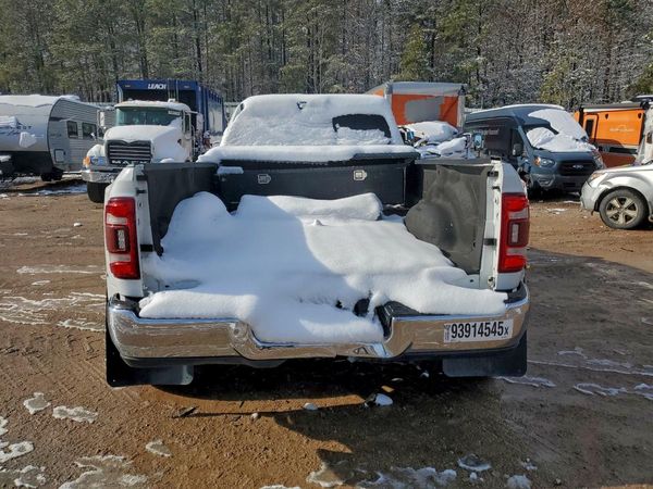2019 DODGE 3500