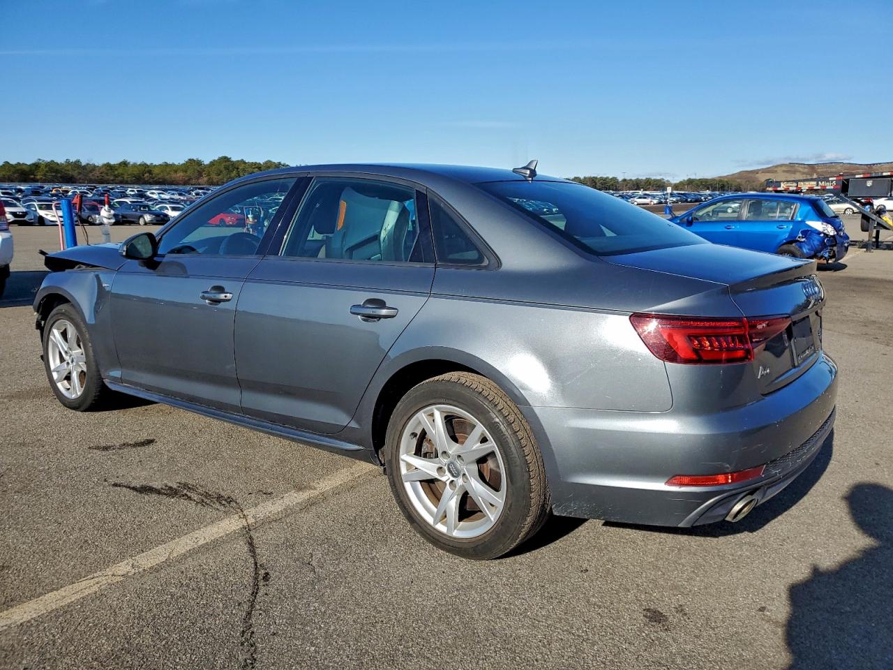 2018 AUDI A4 quattro Premium