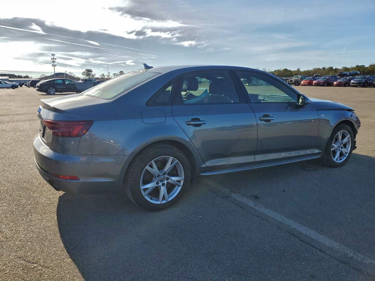 2018 AUDI A4 quattro Premium