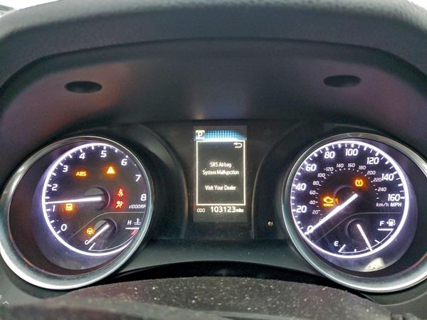 2018 TOYOTA CAMRY