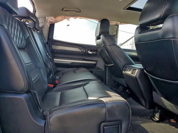 2015 TOYOTA TUNDRA
