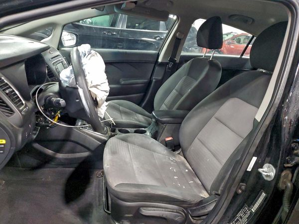 2017 KIA FORTE LX Popular, S