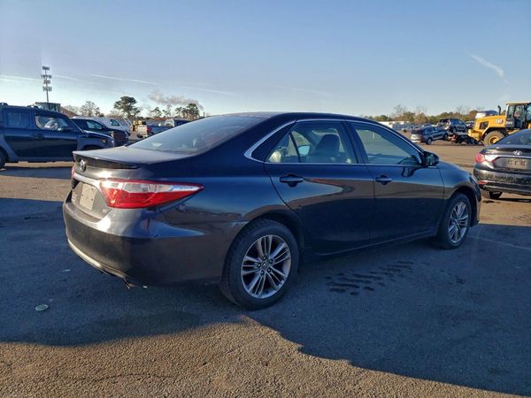 2015 TOYOTA CAMRY