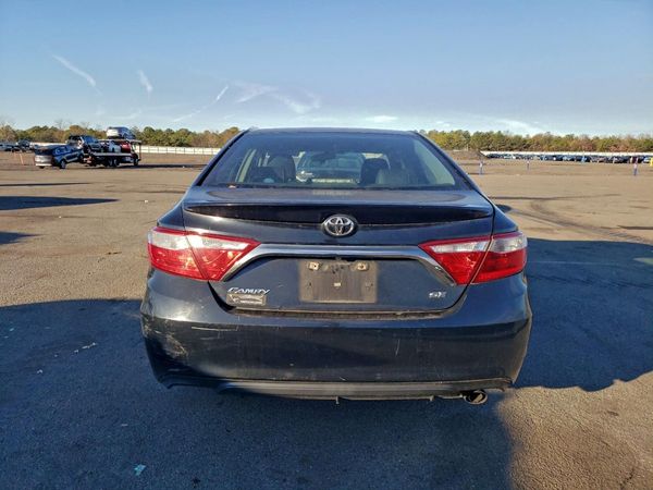 2015 TOYOTA CAMRY
