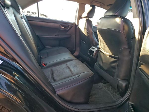 2015 TOYOTA CAMRY